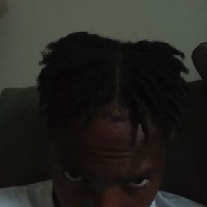 Meet your Posher, Amari